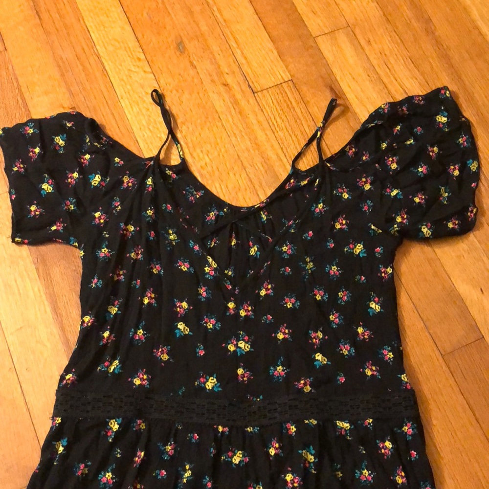 Romper - Picture 2 of 6